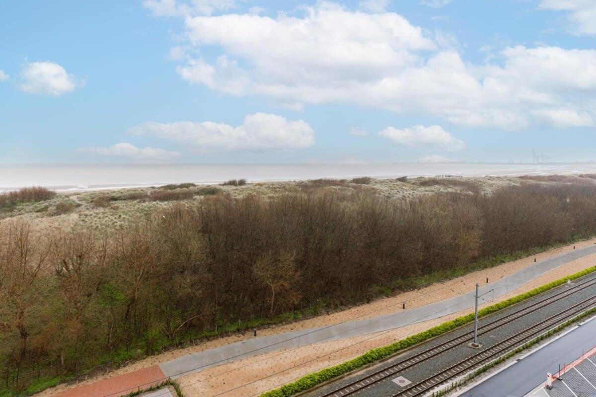 Huswell - Modern Studio With Seaview And Parking Appartement Blankenberge Buitenkant foto