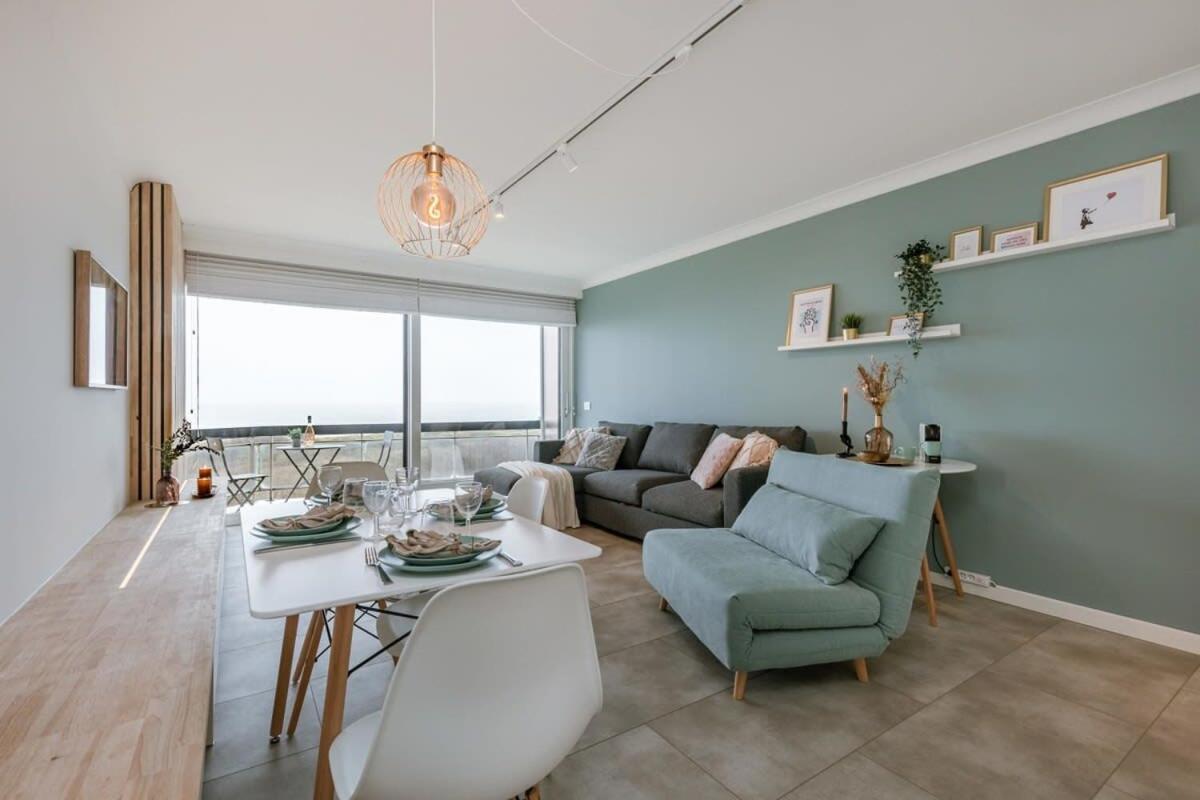 Huswell - Modern Studio With Seaview And Parking Appartement Blankenberge Buitenkant foto